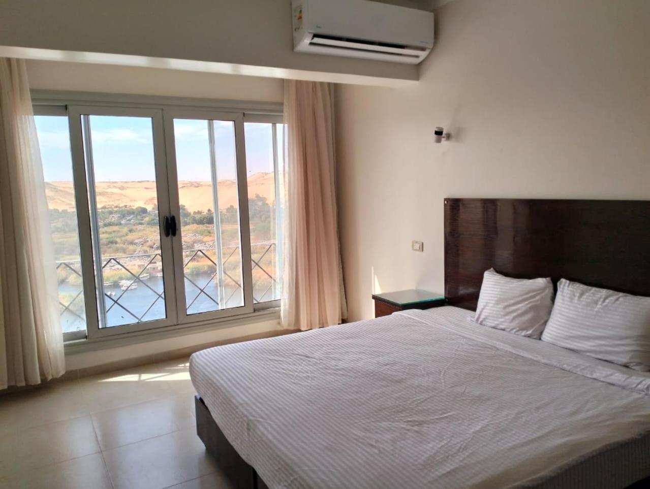 Aswan Nile Palace מראה חיצוני תמונה