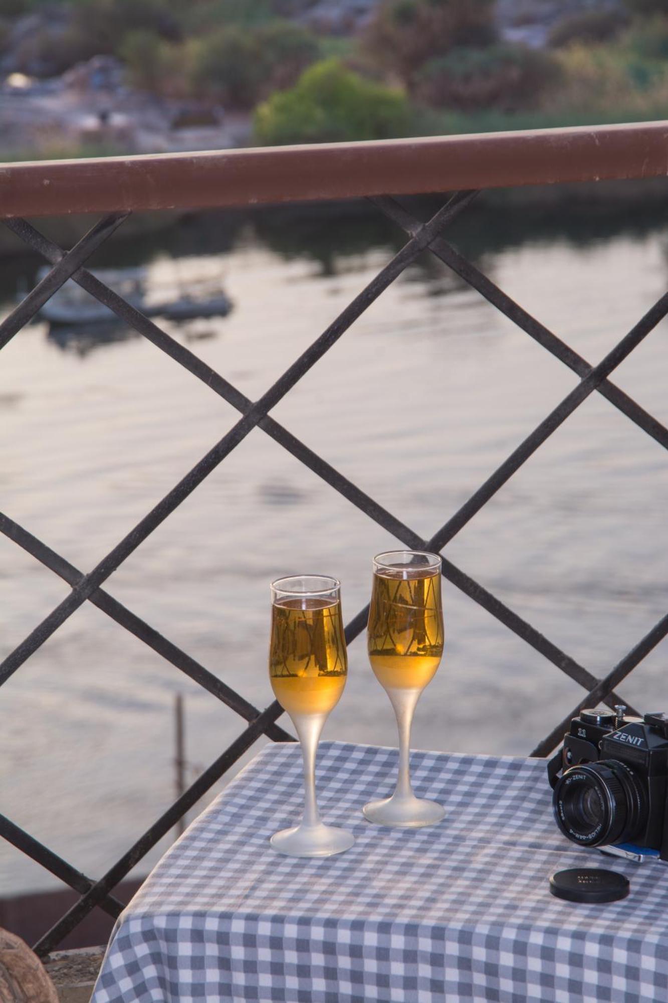 Aswan Nile Palace מראה חיצוני תמונה