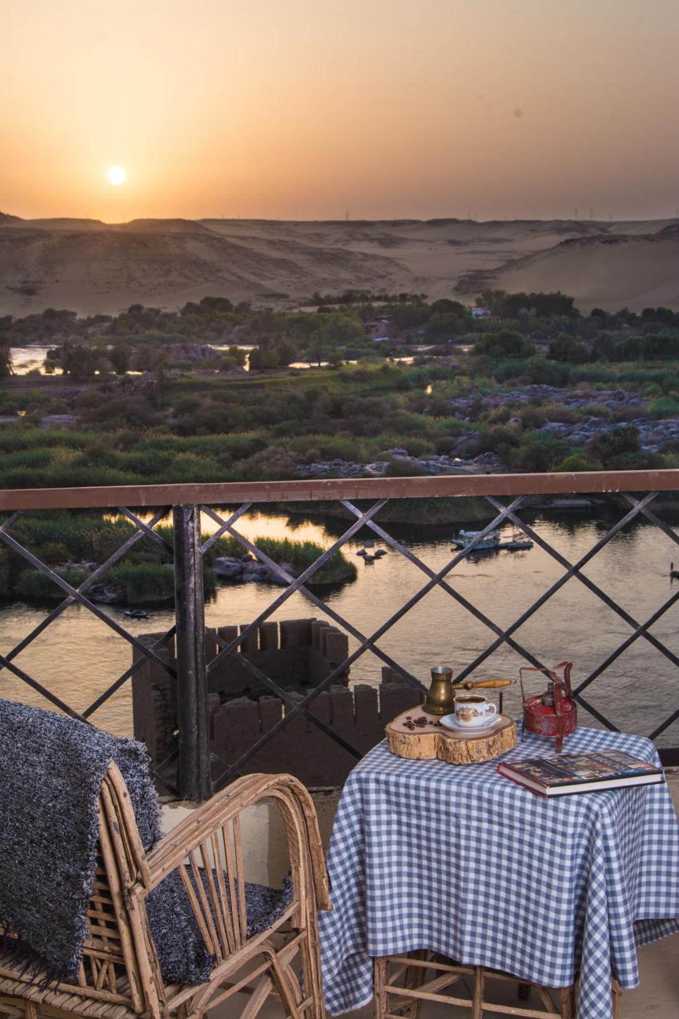Aswan Nile Palace מראה חיצוני תמונה