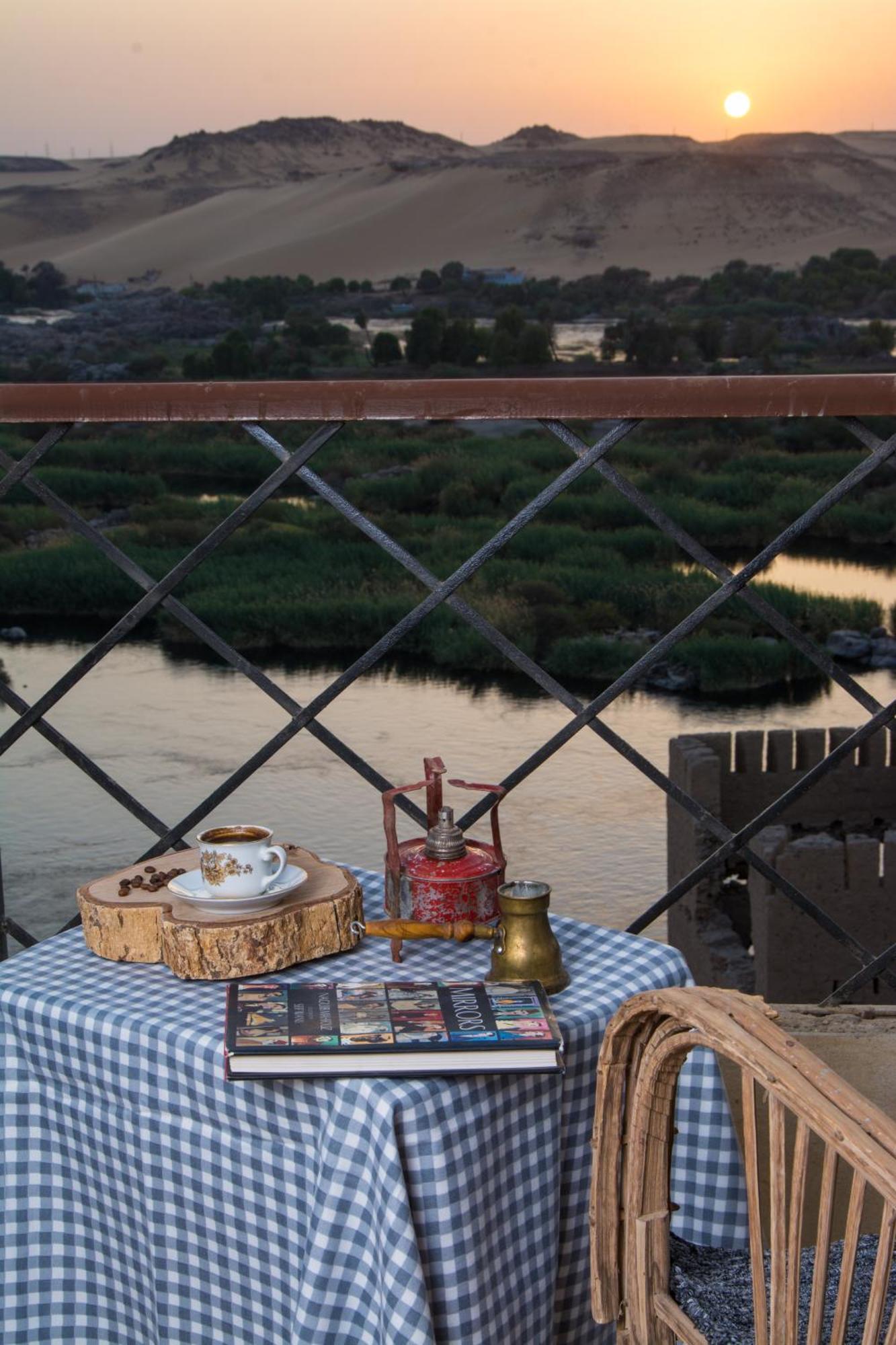 Aswan Nile Palace מראה חיצוני תמונה