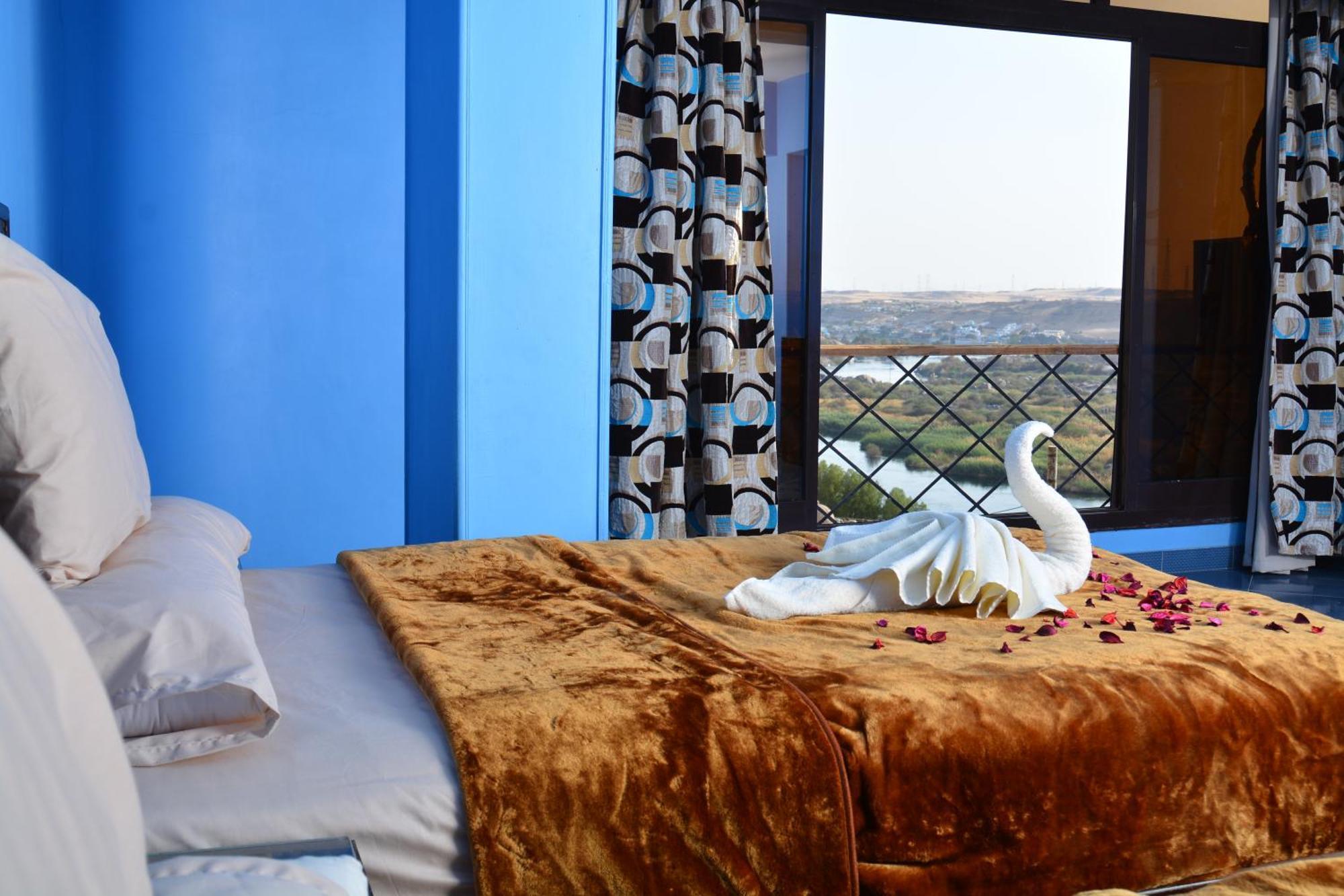 Aswan Nile Palace מראה חיצוני תמונה